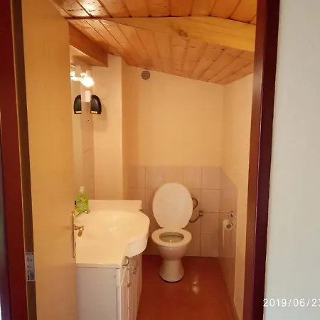 Apartma Gister And Wellnes * ロキトニツェ・ナト・イゼロウ
