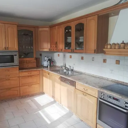 Apartma Gister And Wellnes Homestay *